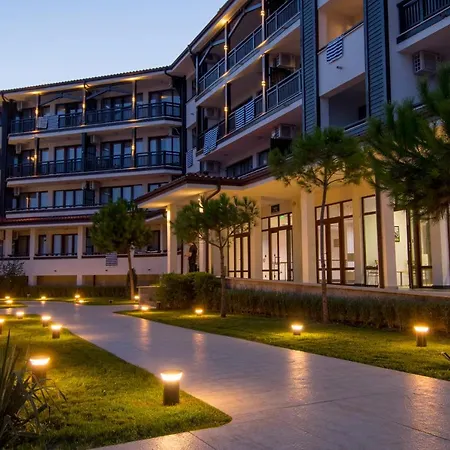 Nevis & Aqua Park Resort 4*