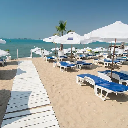 Nevis & Aqua Park リゾート 4*