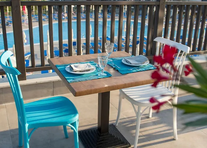 Здравен курорт Nevis & Aqua Park 4*