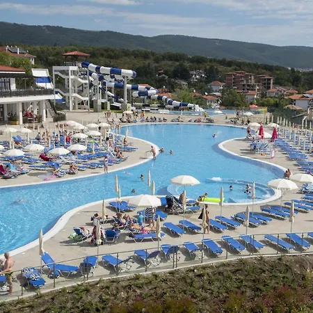 Complex Nevis & Aqua Park 4*