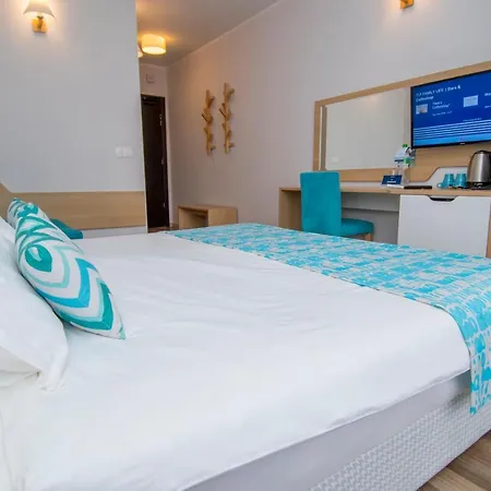 Nevis & Aqua Park Complex 4*
