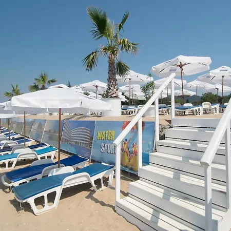 Nevis & Aqua Park Slăntjev Brjag