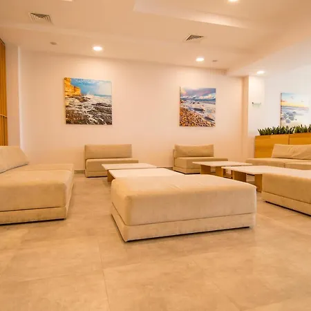 אתר נופש Nevis & Aqua Park 4*