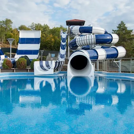 Nevis & Aqua Park