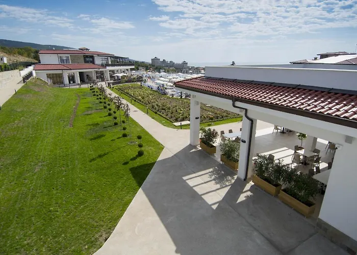 Rezort Nevis & Aqua Park 4*