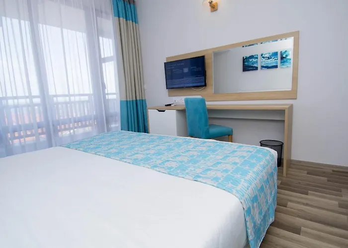 Nevis & Aqua Park 4*