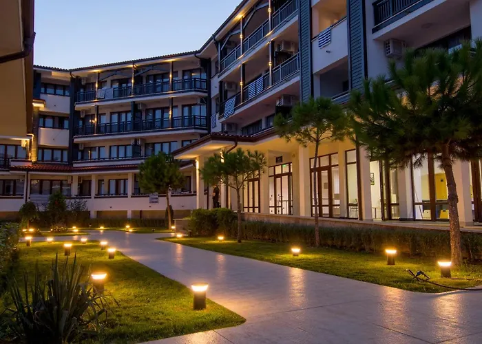 Nevis & Aqua Park Rezort 4*