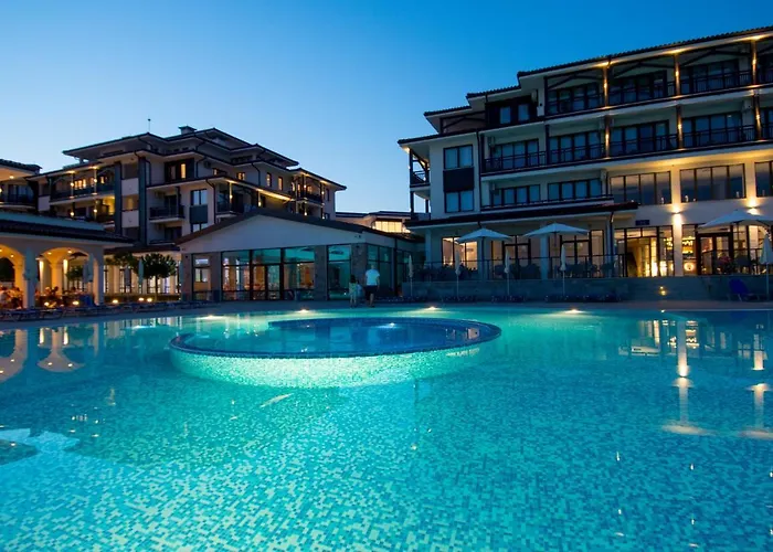 Nevis & Aqua Park Üdülőközpont 4*