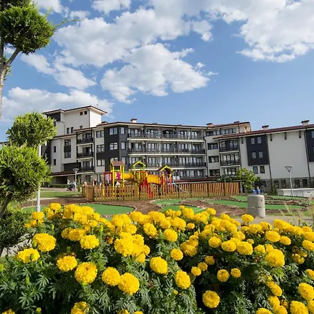 Nevis & Aqua Park 4* Σάνι Μπιτς