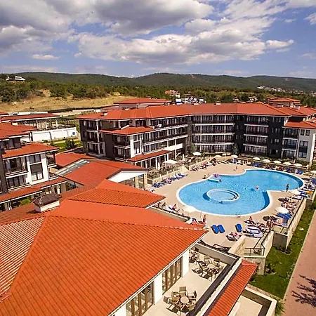 Nevis & Aqua Park Resort 4*