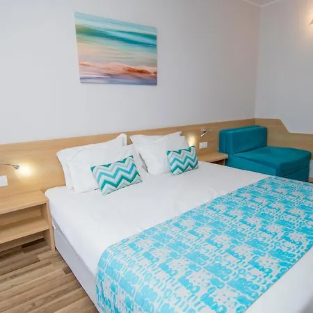 Nevis & Aqua Park 리조트