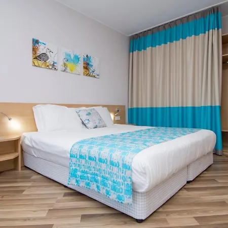 Rezort Nevis & Aqua Park Sluneční pobřeží