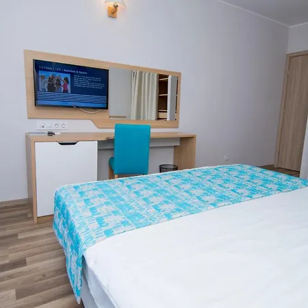 Nevis & Aqua Park 4* Слънчев бряг