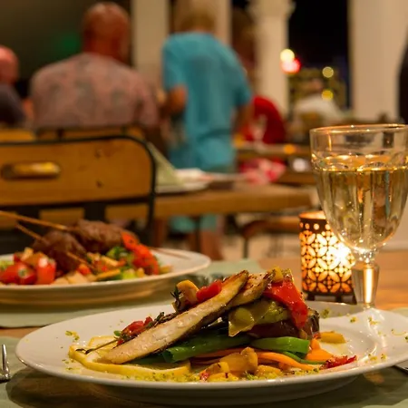 Nevis & Aqua Park 4* 써니비치