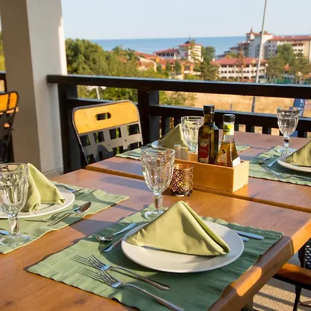 Nevis & Aqua Park Rezort 4*