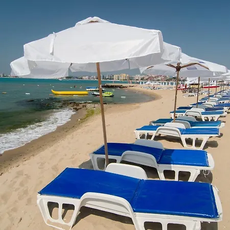 Resort Nevis & Aqua Park