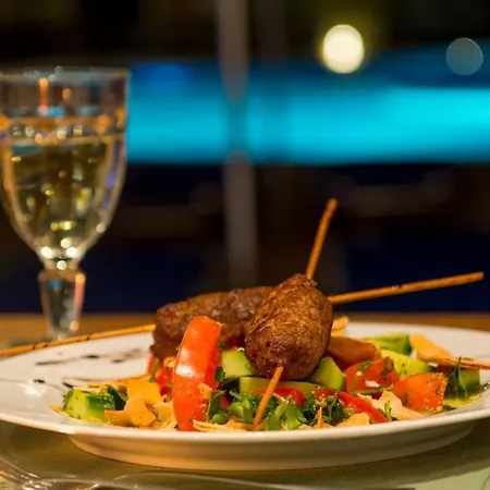 Nevis & Aqua Park 써니비치