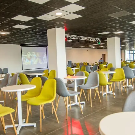 Nevis & Aqua Park 리조트 써니비치