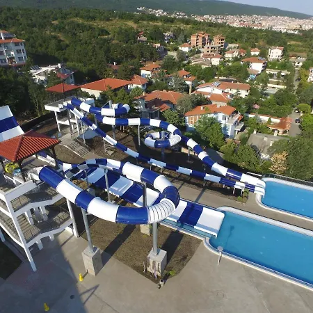 Здравен курорт Nevis & Aqua Park Слънчев бряг