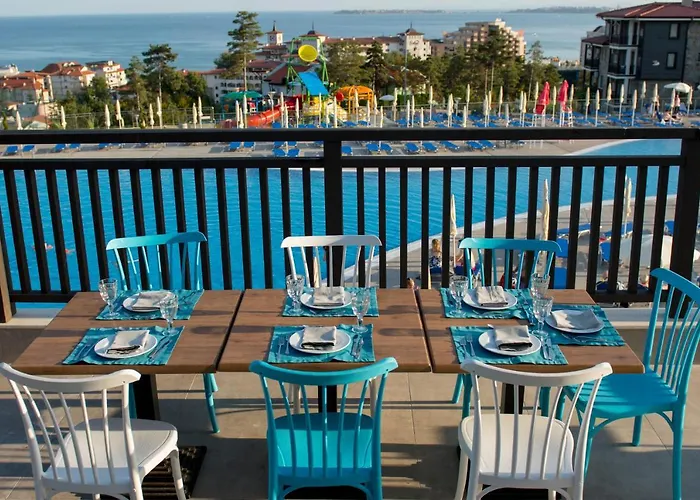 Nevis & Aqua Park 4* סאני ביץ'