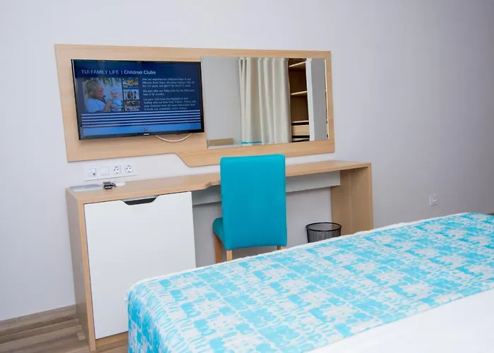 Nevis & Aqua Park Θέρετρο