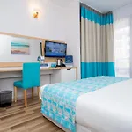 Nevis & Aqua Park 4* サニービーチ