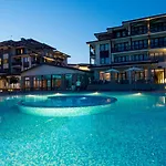 Nevis & Aqua Park リゾート 4*
