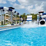 リゾート Nevis & Aqua Park